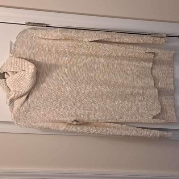 Sweater - Picture 1 of 1